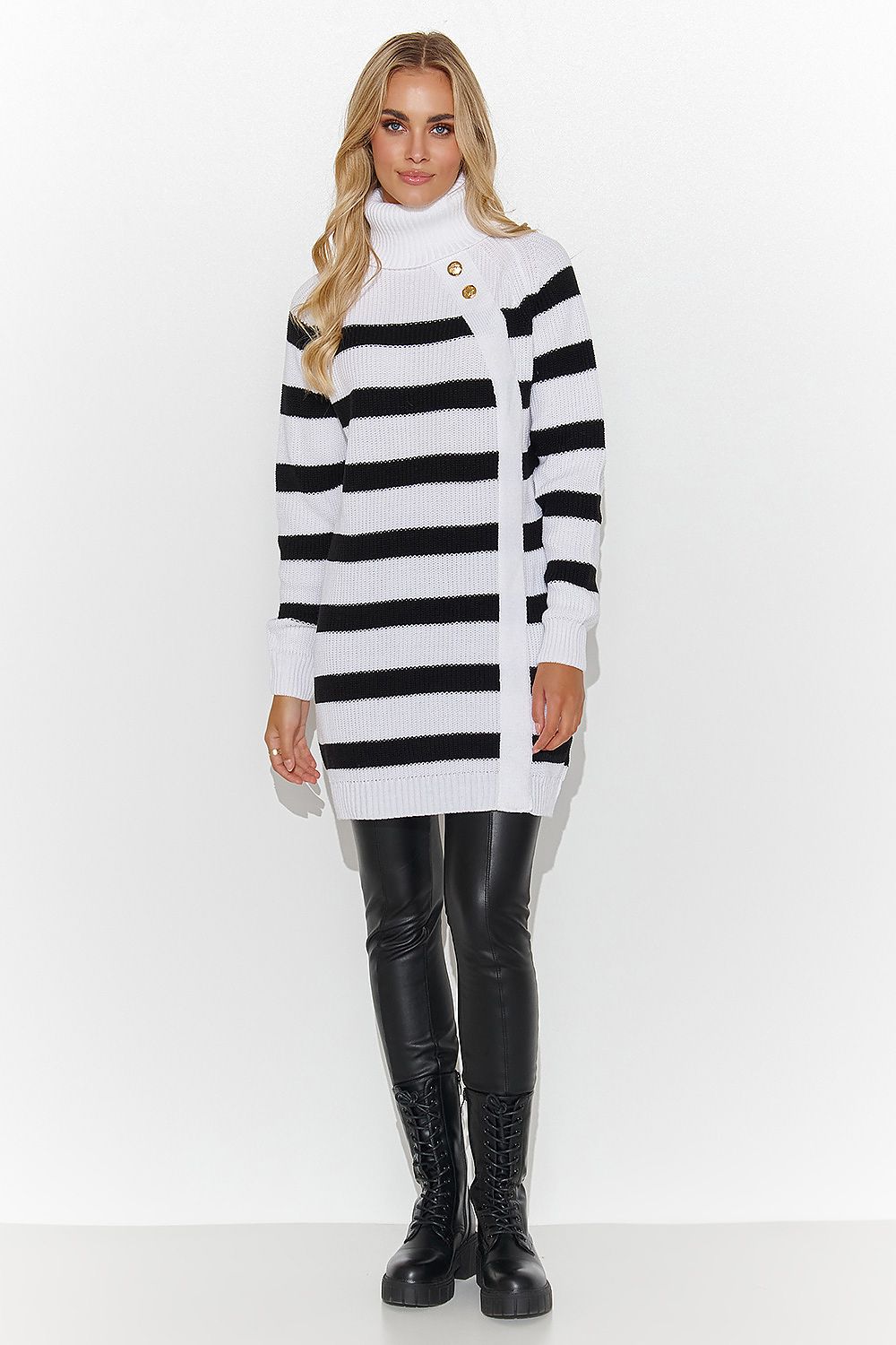 Stripes For Days by Makadamia