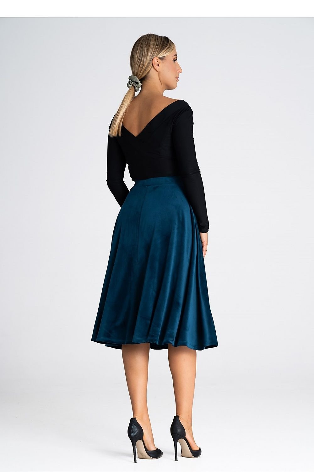 The Skirt by Figl
