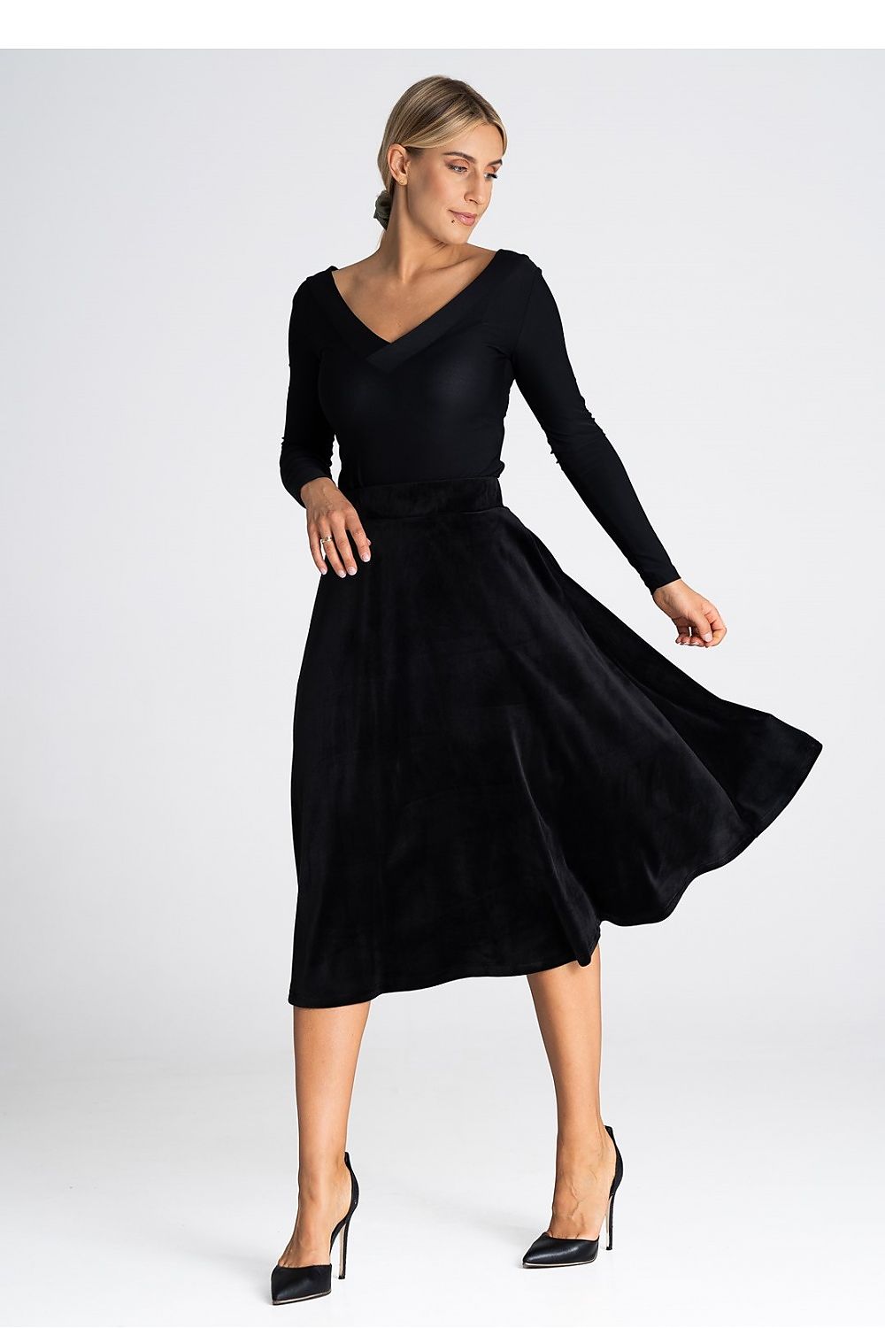 The Skirt by Figl