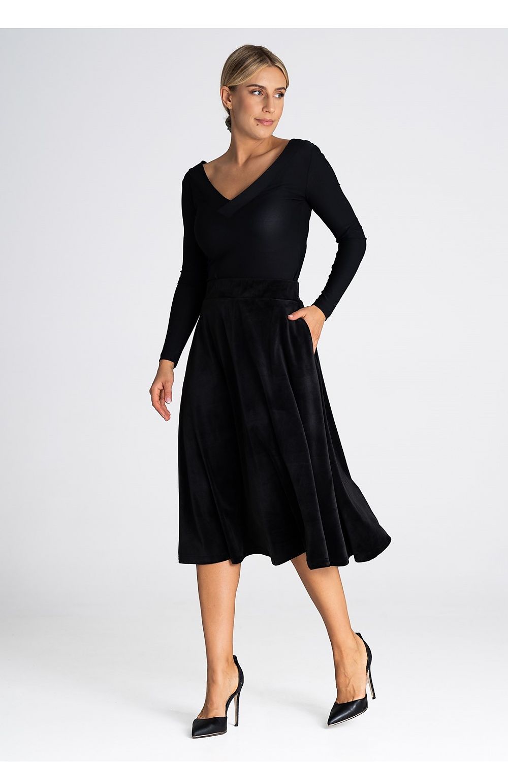 The Skirt by Figl