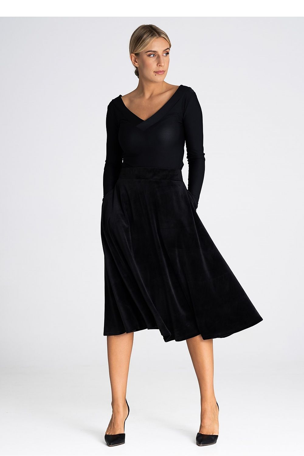 The Skirt by Figl