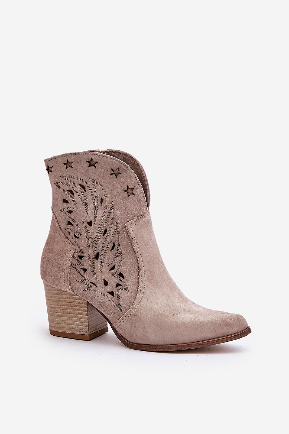 Heel boots Step in style