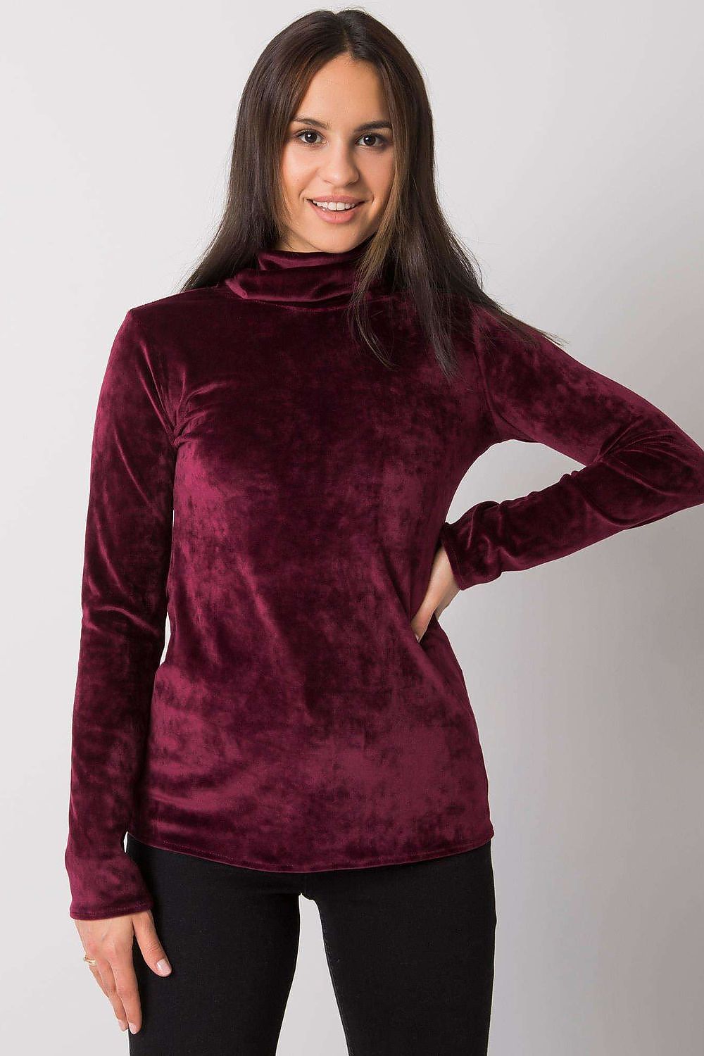 Turtleneck by Lakerta