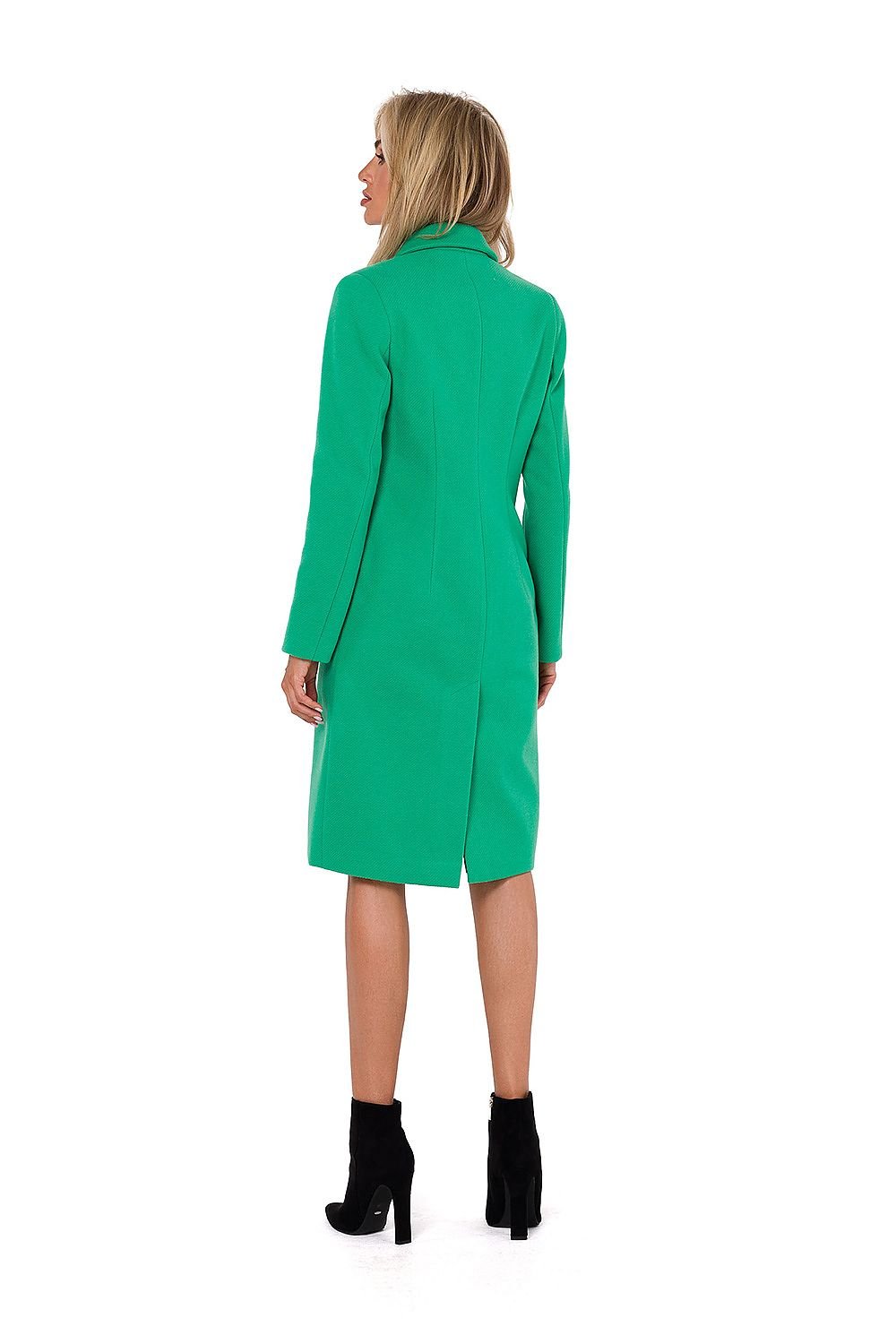 The Classic Coat by Moe