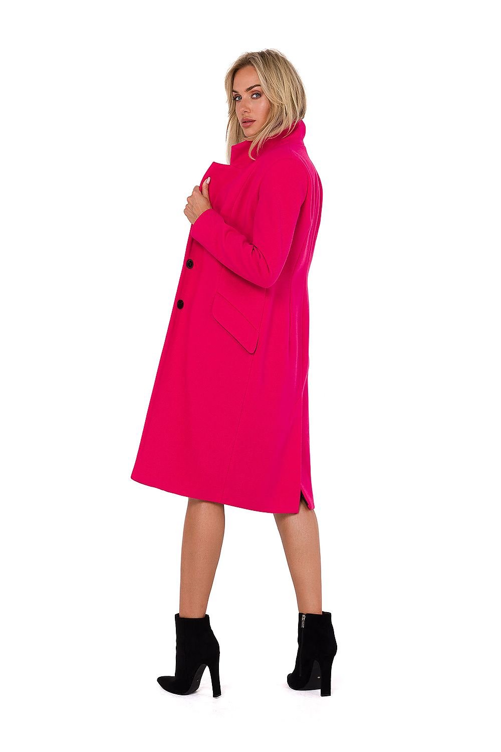 The Classic Coat by Moe