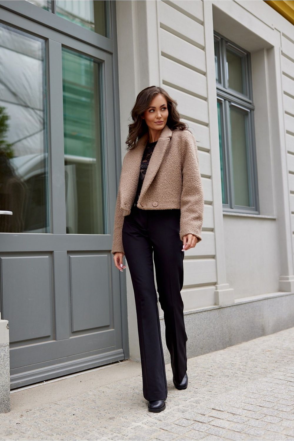 Cropped & Casual Autumn Jacket