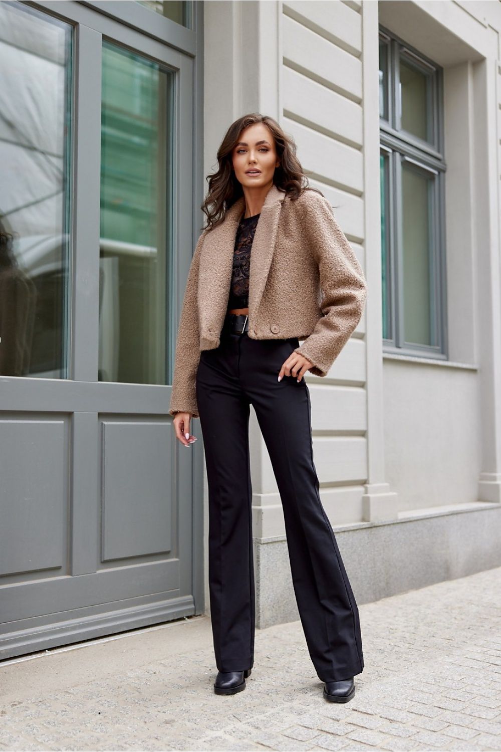 Cropped & Casual Autumn Jacket