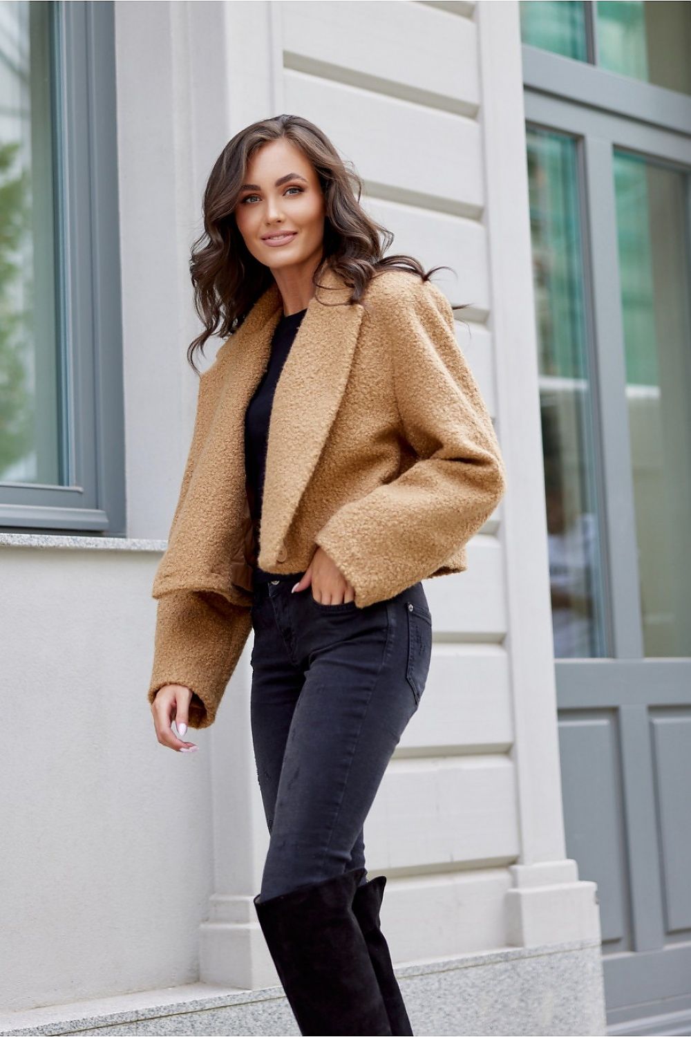 Cropped & Casual Autumn Jacket