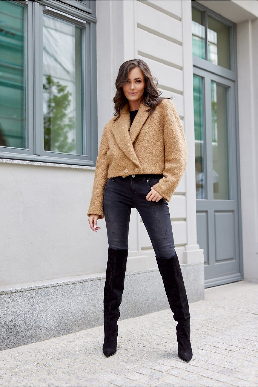 Cropped & Casual Autumn Jacket